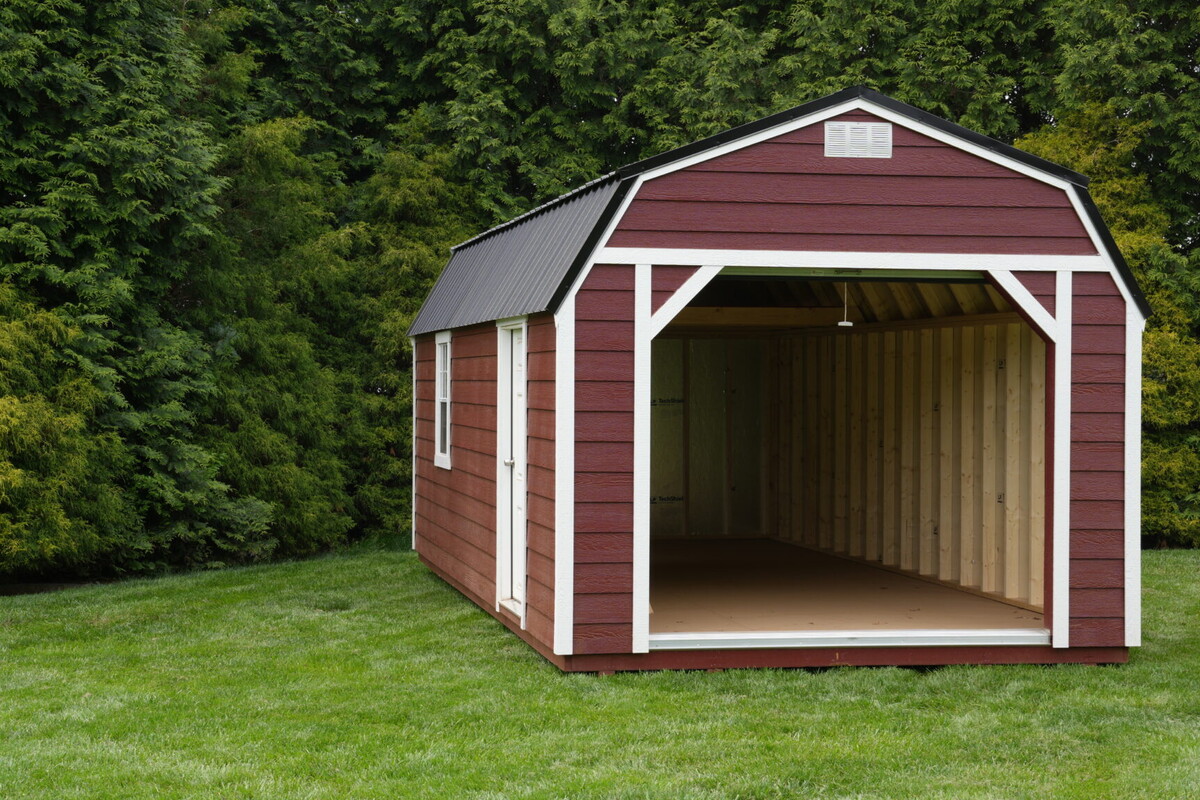 Pine View Lofted Garage storage building